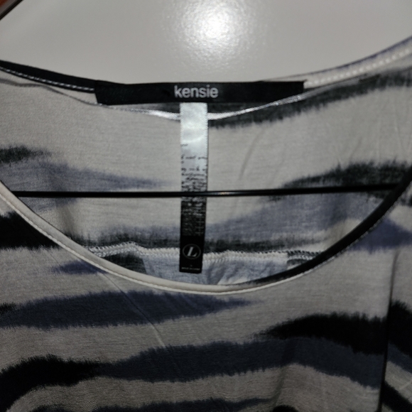 Kensie Top - Picture 2 of 3